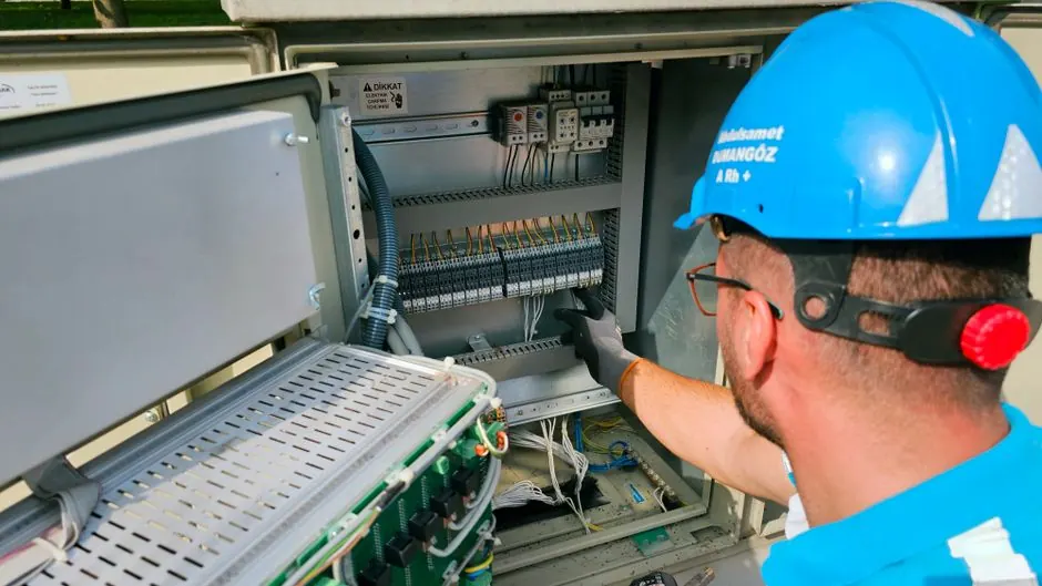 Technician reviewing a repair plan